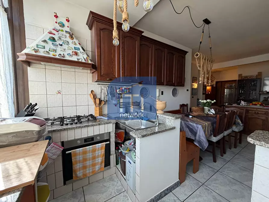 Immagine 13 di Appartamento in vendita  in Via Amalfi a Pomezia