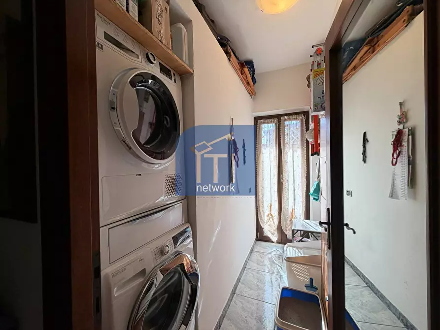 Immagine 24 di Appartamento in vendita  in Via Amalfi a Pomezia