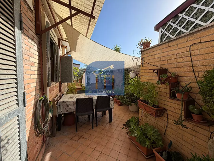 Immagine 1 di Appartamento in vendita  in Via Amalfi a Pomezia