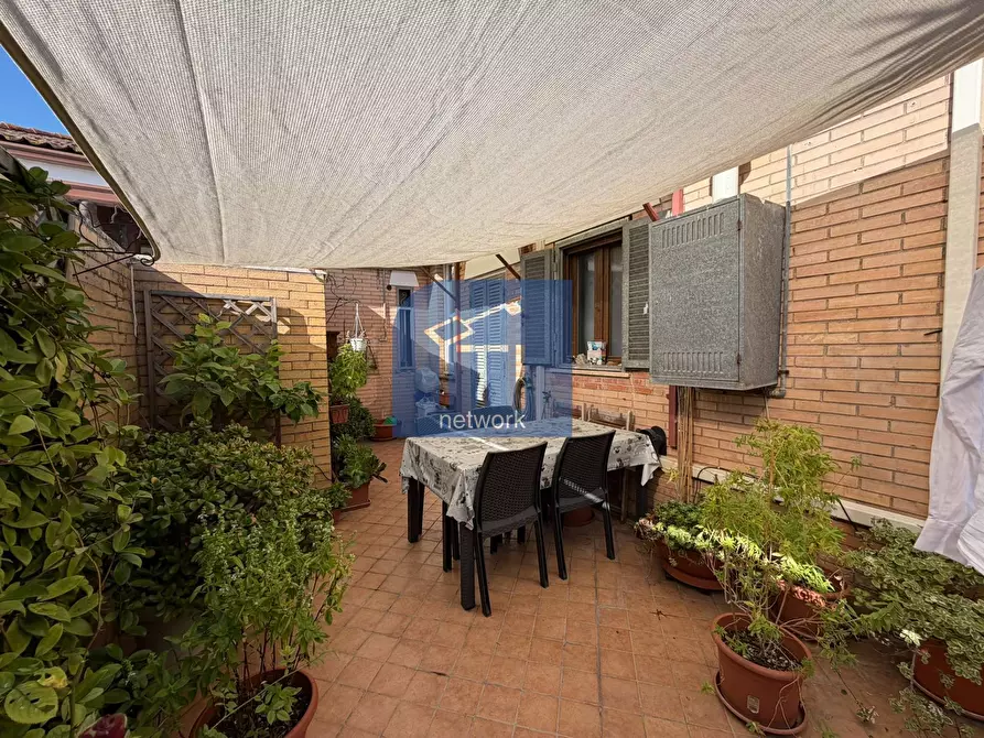 Immagine 2 di Appartamento in vendita  in Via Amalfi a Pomezia