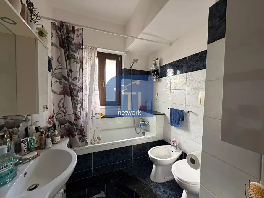 Immagine 26 di Appartamento in vendita  in Via Amalfi a Pomezia