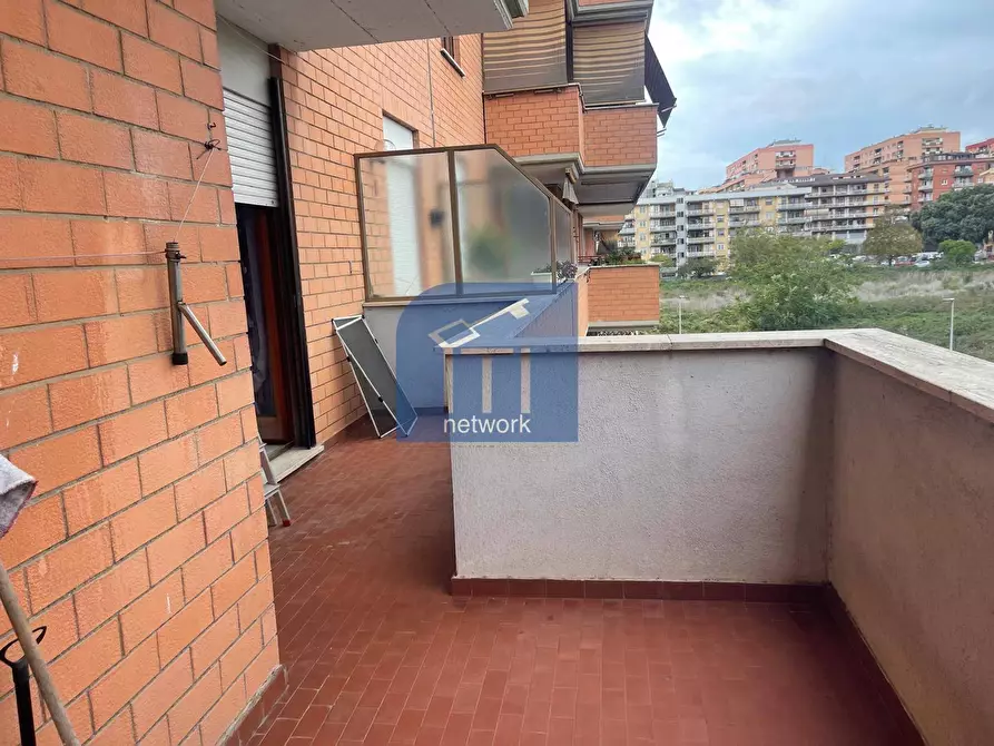 Immagine 2 di Appartamento in vendita  in via federico fellini a Pomezia