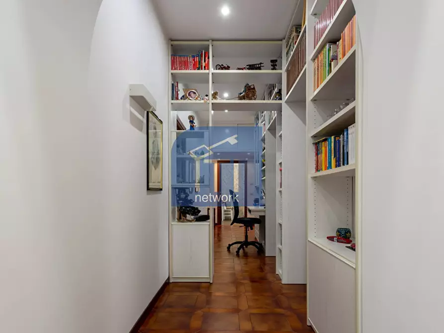 Immagine 11 di Appartamento in vendita  in via Acaia 61 a Roma