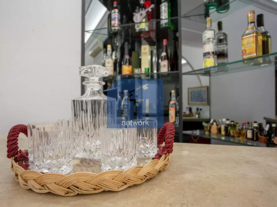 Immagine 19 di Appartamento in vendita  in via Acaia 61 a Roma