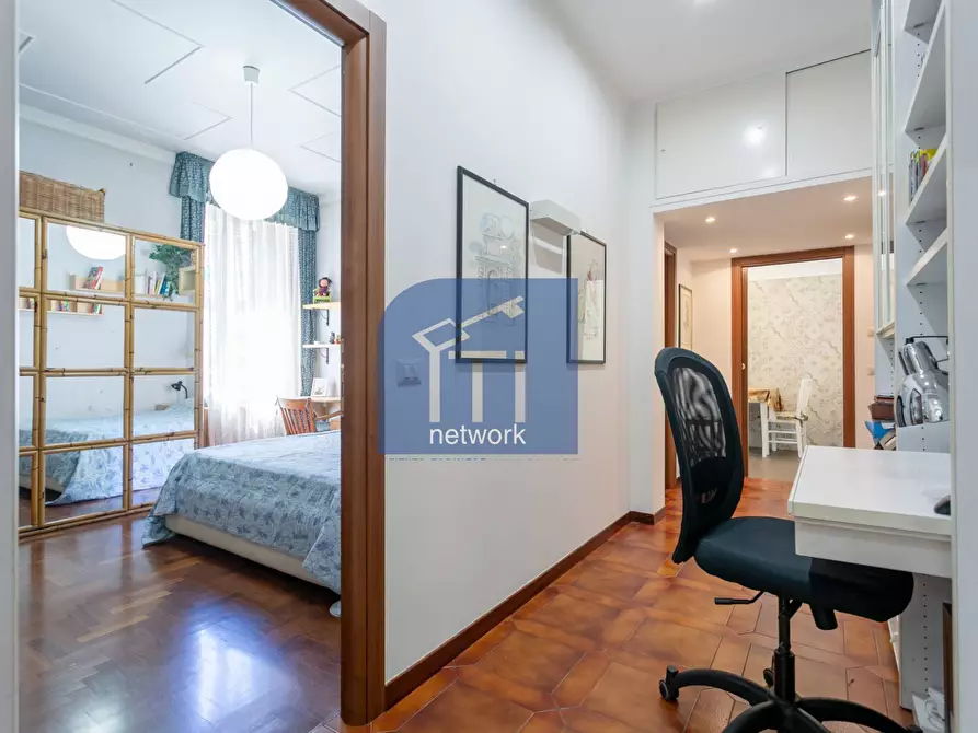 Immagine 21 di Appartamento in vendita  in via Acaia 61 a Roma