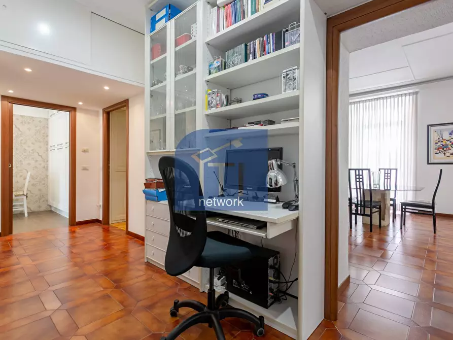 Immagine 28 di Appartamento in vendita  in via Acaia 61 a Roma