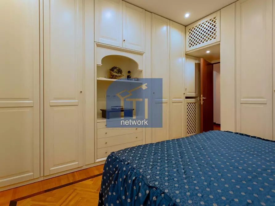 Immagine 39 di Appartamento in vendita  in via Acaia 61 a Roma