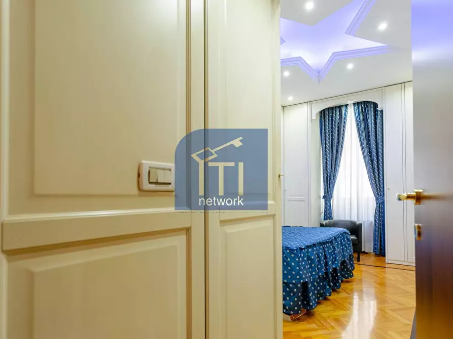 Immagine 41 di Appartamento in vendita  in via Acaia 61 a Roma