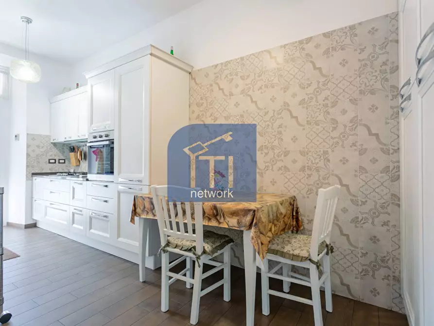 Immagine 42 di Appartamento in vendita  in via Acaia 61 a Roma