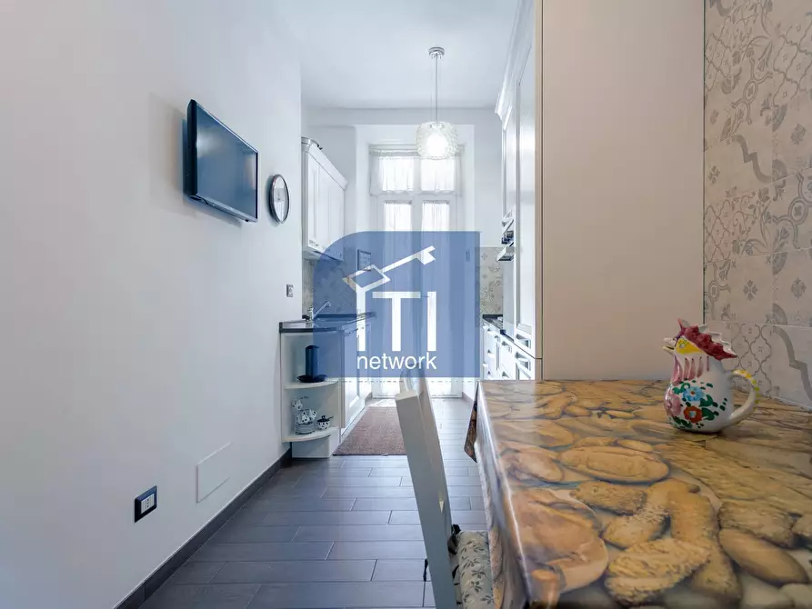 Immagine 44 di Appartamento in vendita  in via Acaia 61 a Roma