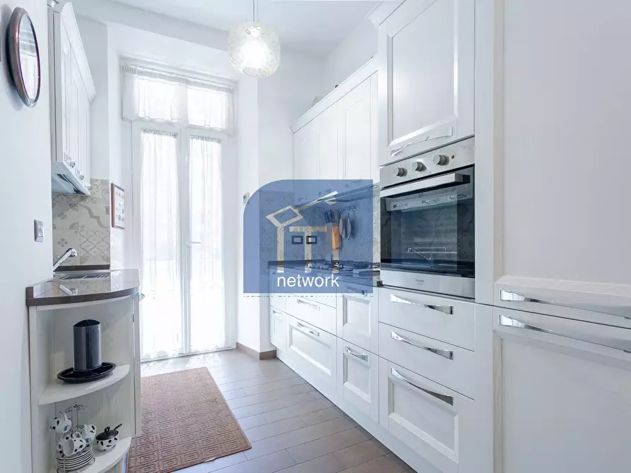 Immagine 47 di Appartamento in vendita  in via Acaia 61 a Roma