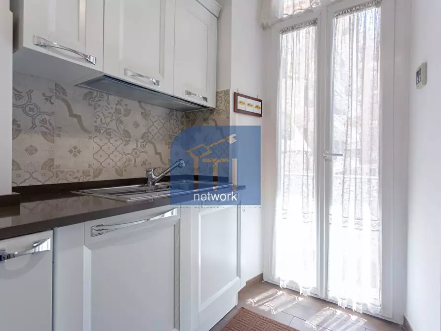 Immagine 48 di Appartamento in vendita  in via Acaia 61 a Roma