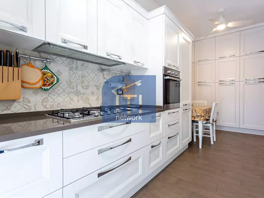 Immagine 49 di Appartamento in vendita  in via Acaia 61 a Roma