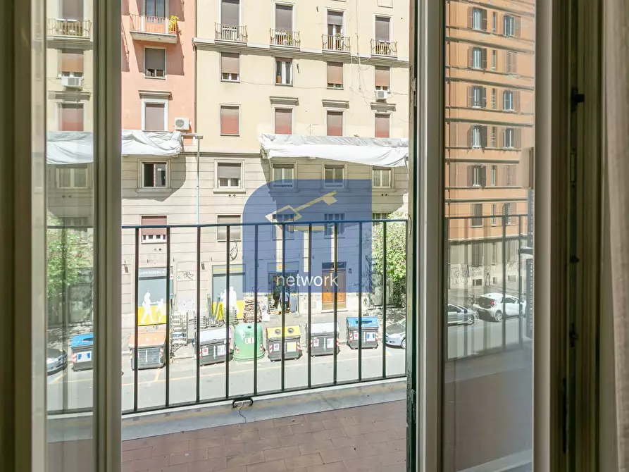 Immagine 9 di Appartamento in vendita  in via Acaia 61 a Roma