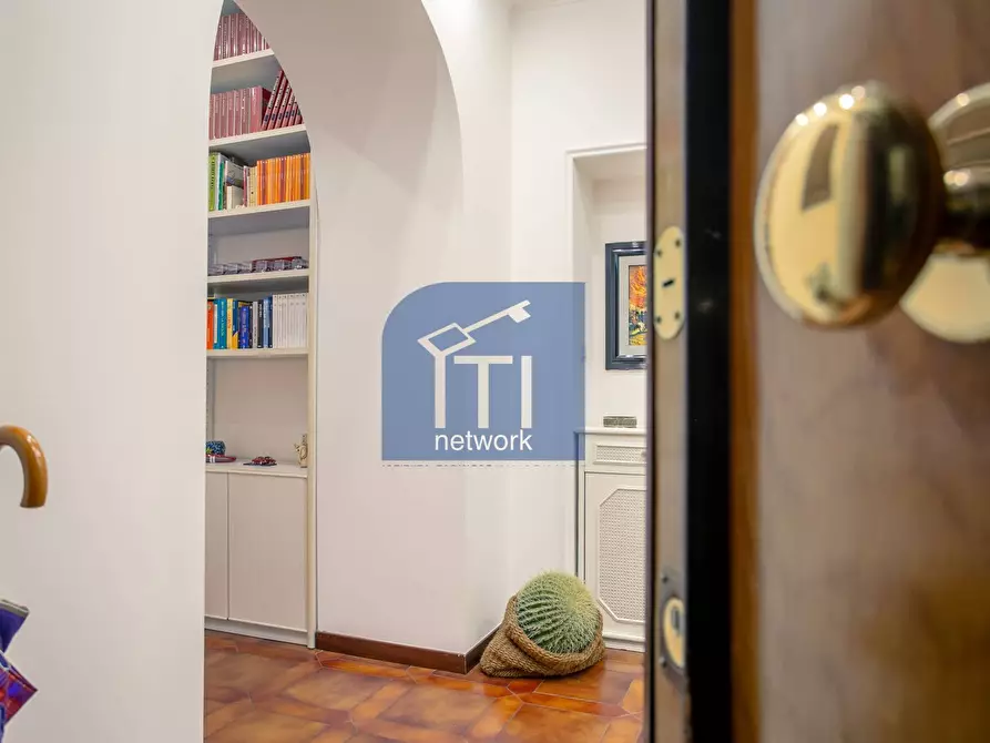 Immagine 57 di Appartamento in vendita  in via Acaia 61 a Roma