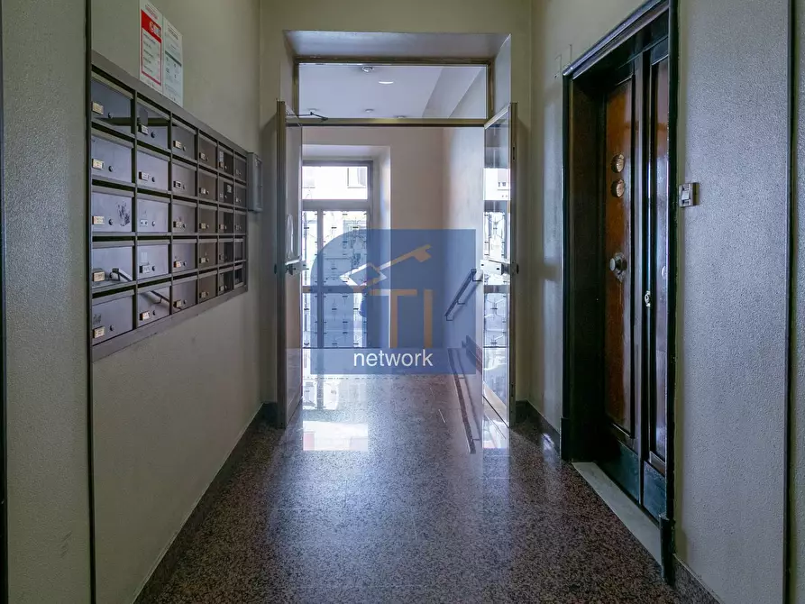 Immagine 60 di Appartamento in vendita  in via Acaia 61 a Roma