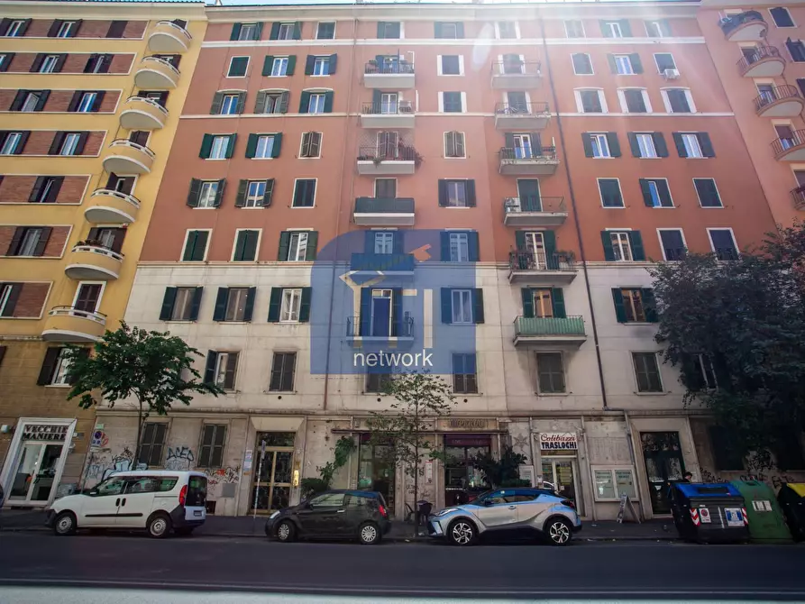 Immagine 63 di Appartamento in vendita  in via Acaia 61 a Roma