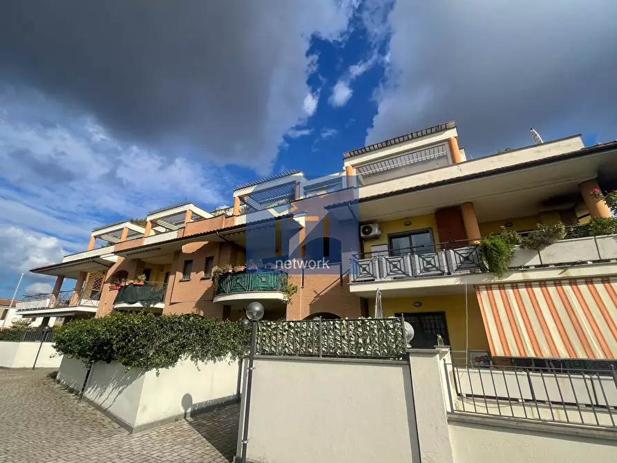 Immagine 1 di Attico in vendita  in Via Francesco Fogolla a Roma