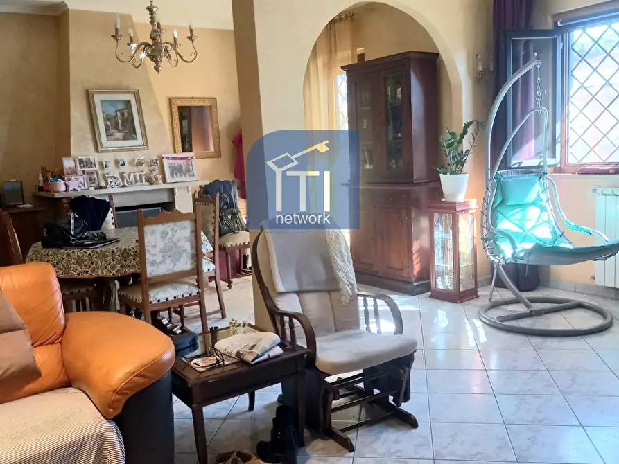 Immagine 9 di Villa in vendita  in via Oceano Pacifico a Pomezia