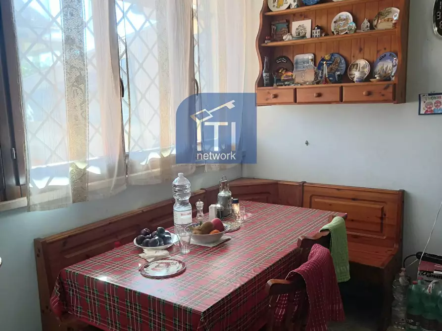 Immagine 13 di Villa in vendita  in via Oceano Pacifico a Pomezia