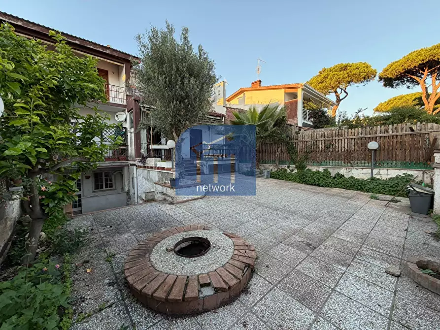 Immagine 5 di Villetta a schiera in vendita  in via dei Mughetti a Anzio