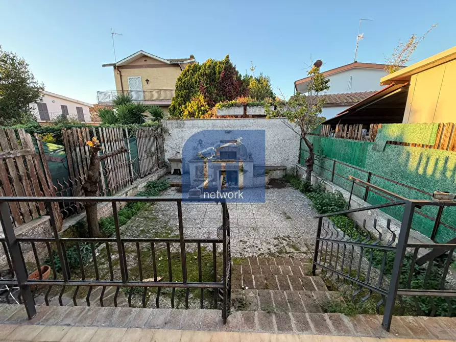 Immagine 17 di Villetta a schiera in vendita  in via dei Mughetti a Anzio