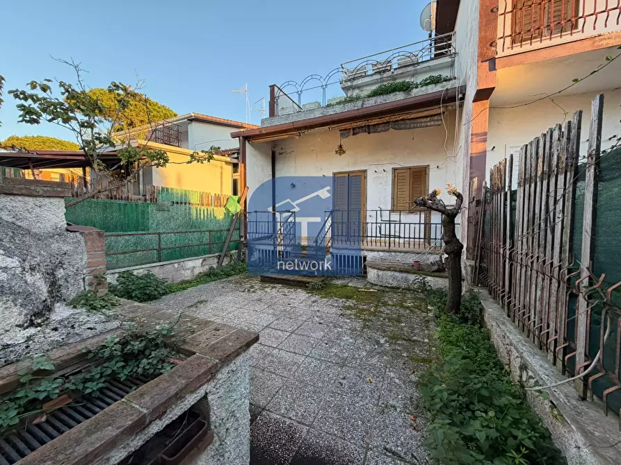 Immagine 20 di Villetta a schiera in vendita  in via dei Mughetti a Anzio