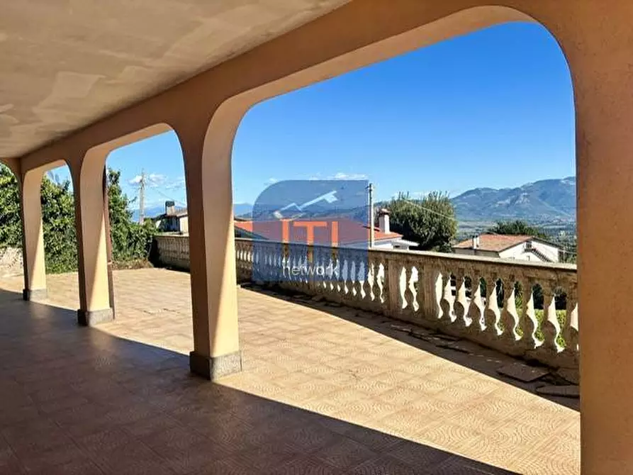 Immagine 3 di Villa in vendita  in via tevola a Velletri