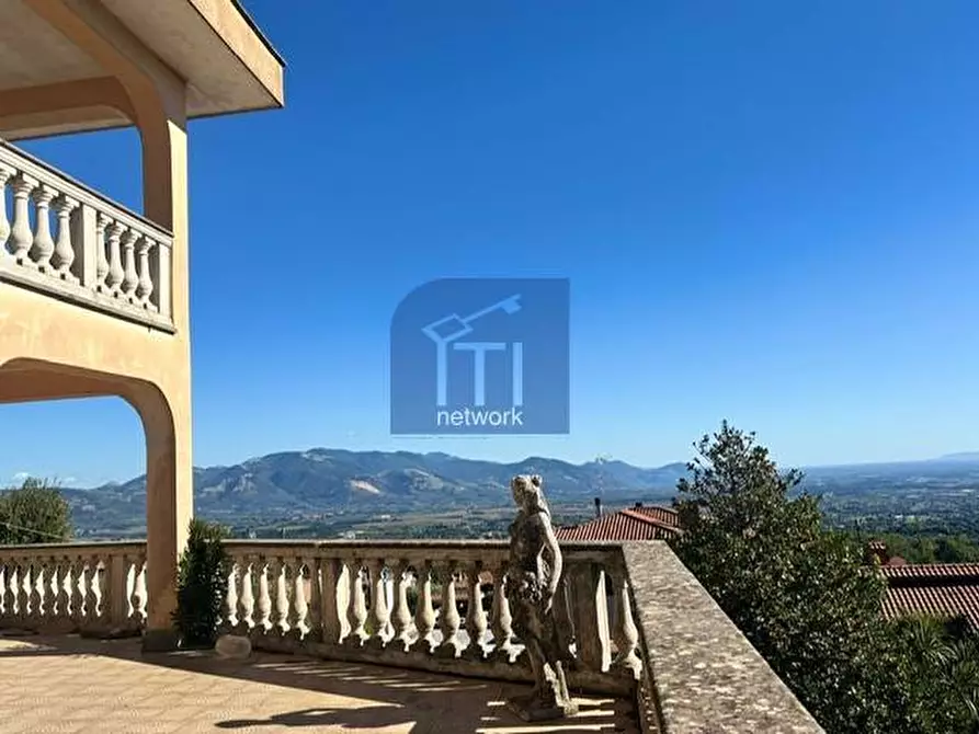 Immagine 9 di Villa in vendita  in via tevola a Velletri