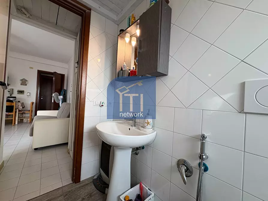 Immagine 14 di Appartamento in vendita  in Lungomare degli Ardeatini a Ardea