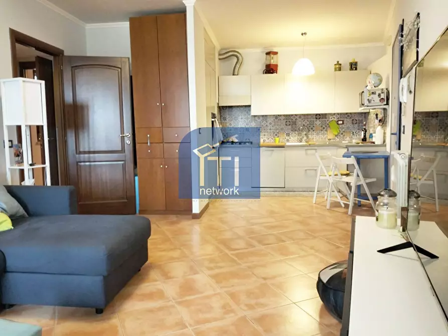 Immagine 5 di Appartamento in vendita  in via nino Taranto a Roma