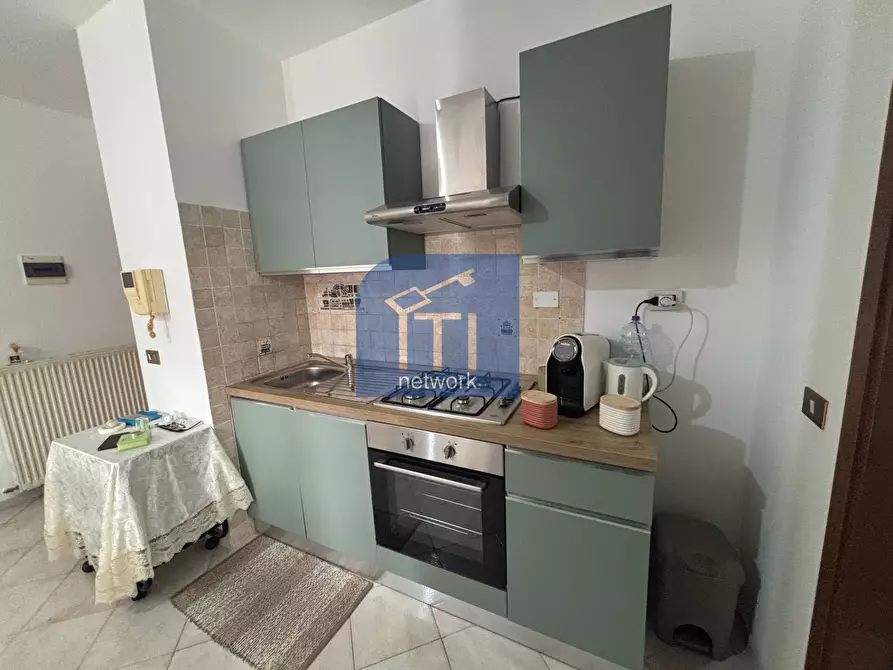 Immagine 18 di Appartamento in vendita  in Via Fratelli Bandiera a Pomezia