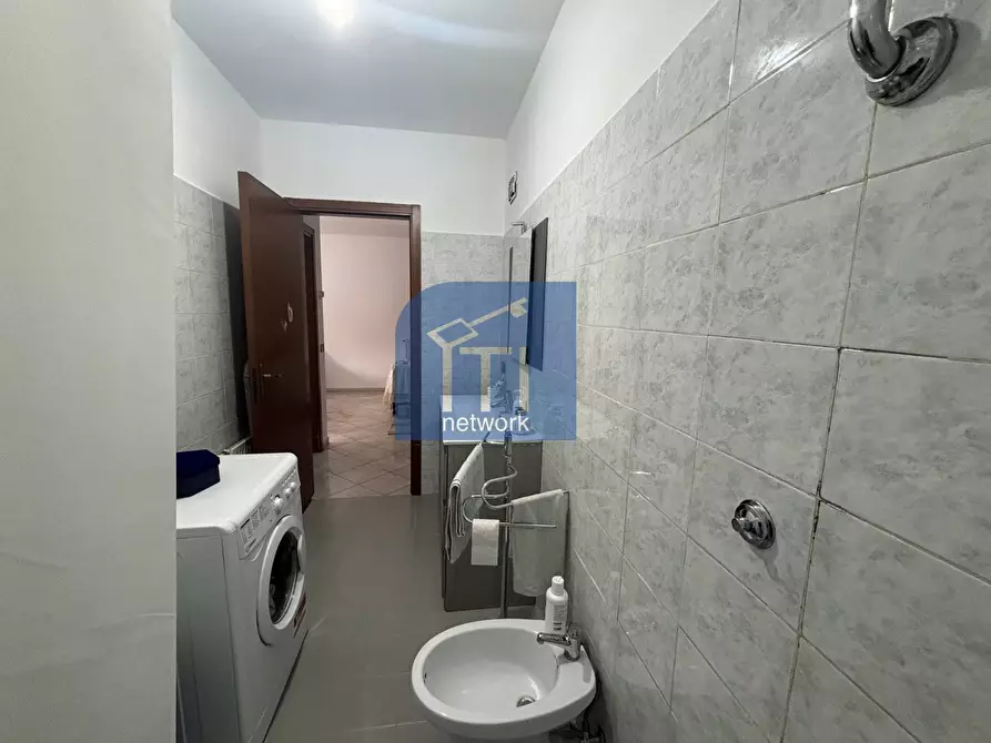 Immagine 26 di Appartamento in vendita  in Via Fratelli Bandiera a Pomezia