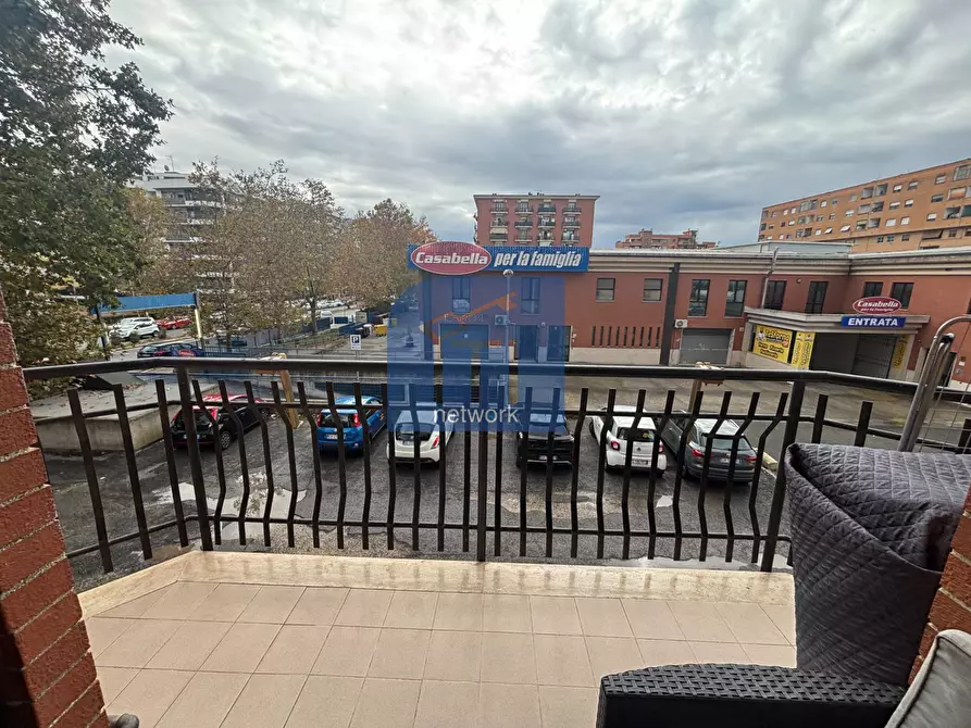 Immagine 5 di Appartamento in vendita  in Via Fratelli Bandiera a Pomezia