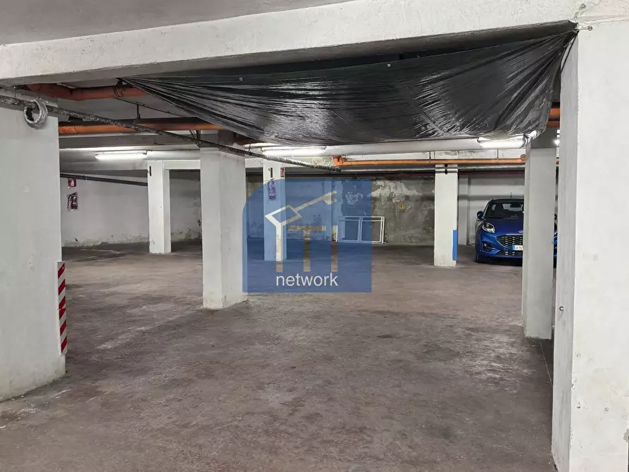 Immagine 2 di Box auto in vendita  in Via Danilo Stiepovich 271 a Roma