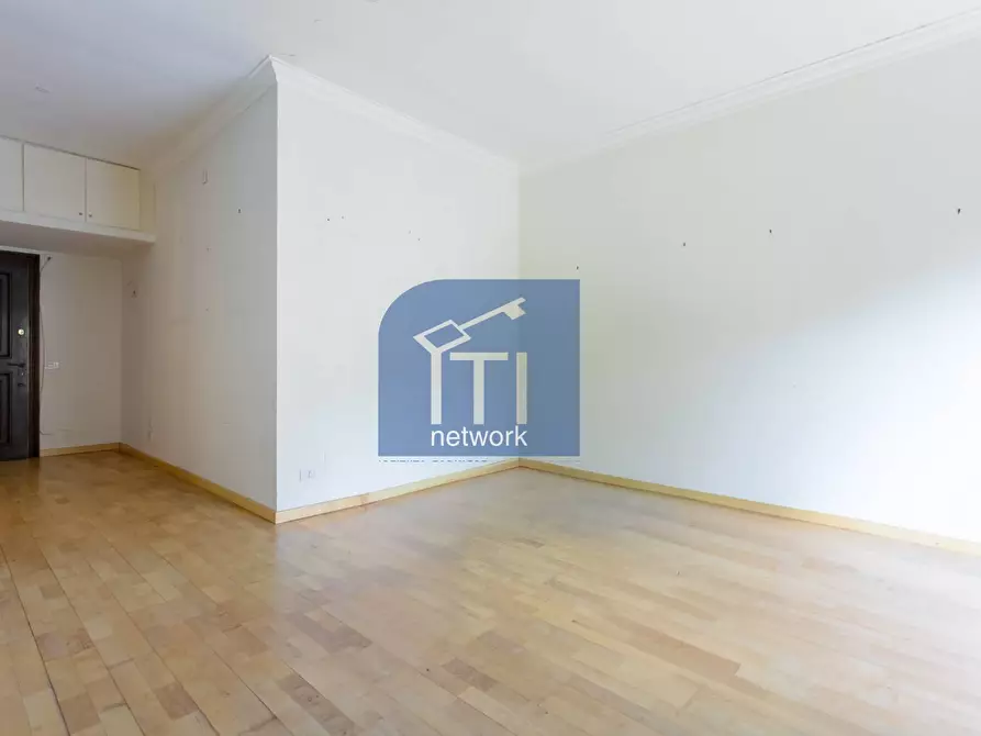 Immagine 7 di Appartamento in vendita  in Via Mar Rosso 323 a Roma