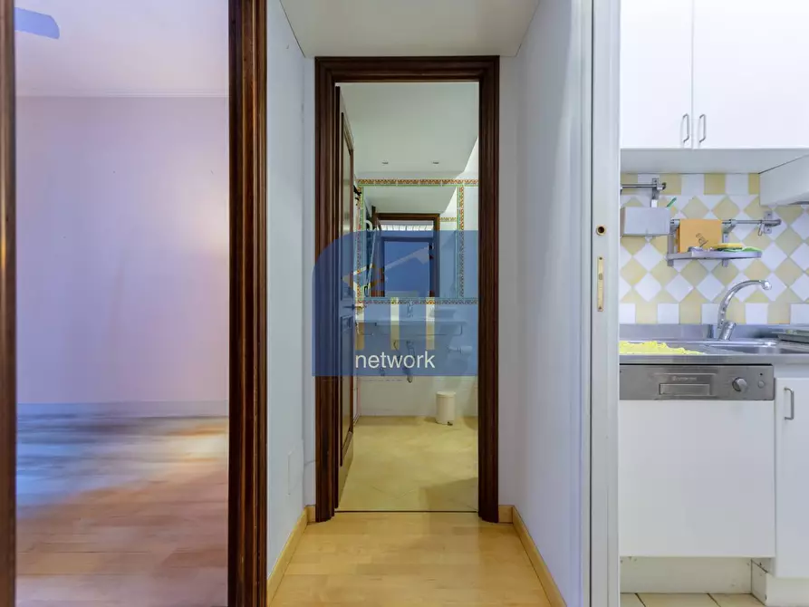 Immagine 10 di Appartamento in vendita  in Via Mar Rosso 323 a Roma