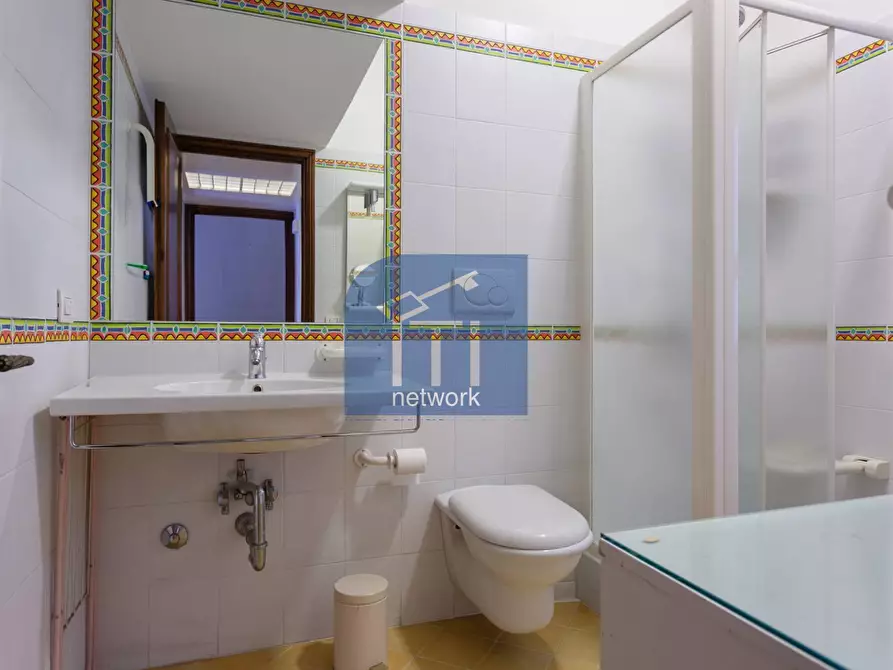 Immagine 12 di Appartamento in vendita  in Via Mar Rosso 323 a Roma