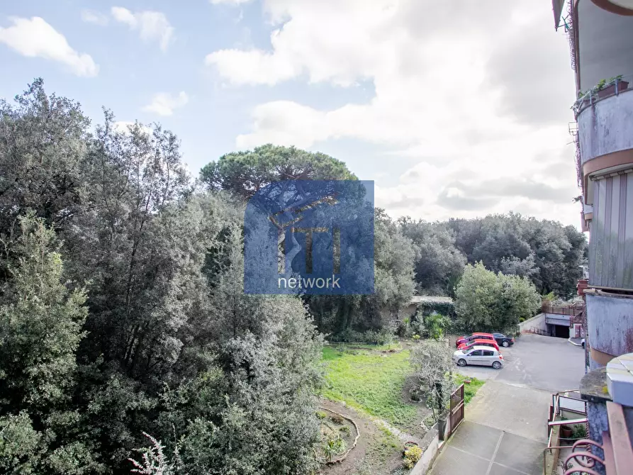 Immagine 17 di Appartamento in vendita  in Via Mar Rosso 323 a Roma