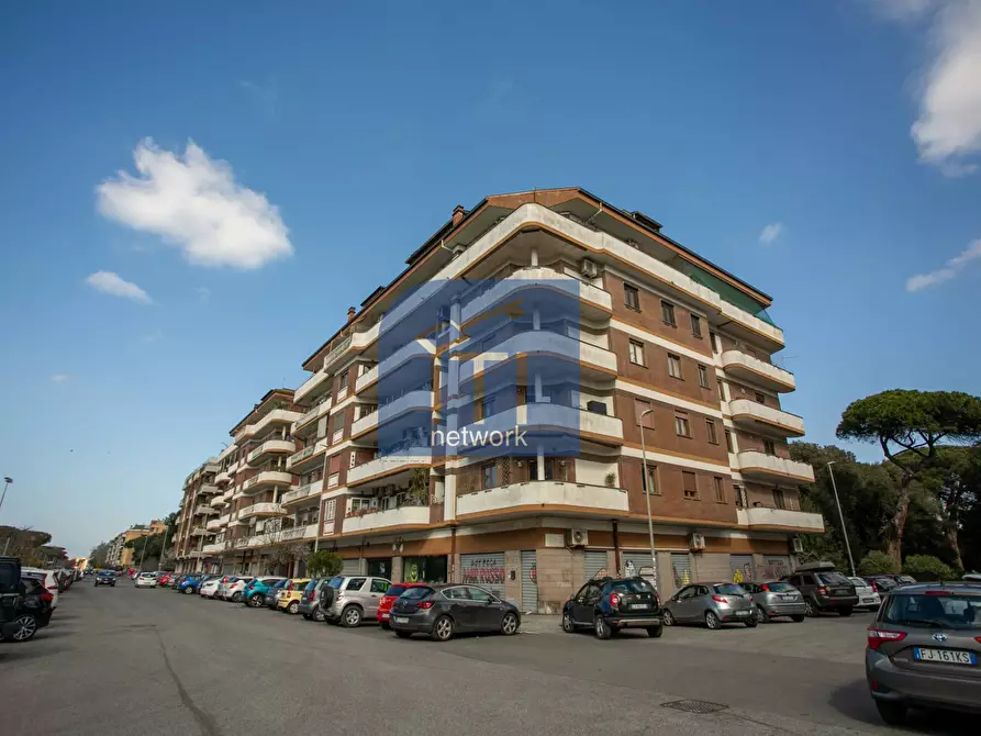 Immagine 29 di Appartamento in vendita  in Via Mar Rosso 323 a Roma