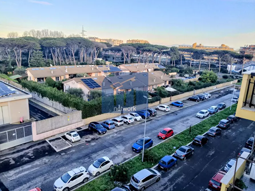 Immagine 39 di Attico in vendita  in Via Delle Baleari a Roma