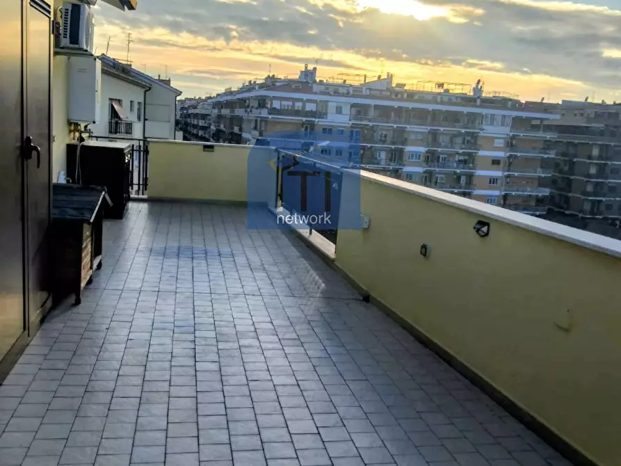 Immagine 31 di Attico in vendita  in Via Delle Baleari a Roma