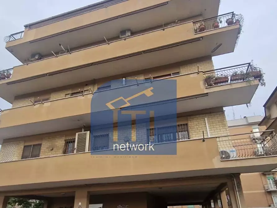 Immagine 2 di Appartamento in vendita  in Largo Columella a Pomezia