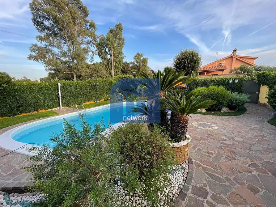 Immagine 4 di Casa semindipendente in vendita  in Via Lecce a Ardea