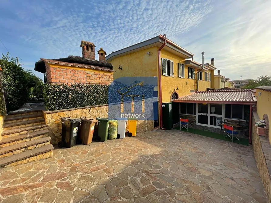 Immagine 23 di Casa semindipendente in vendita  in Via Lecce a Ardea