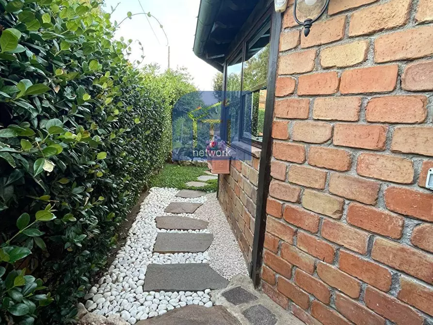 Immagine 9 di Casa semindipendente in vendita  in Via Lecce a Ardea