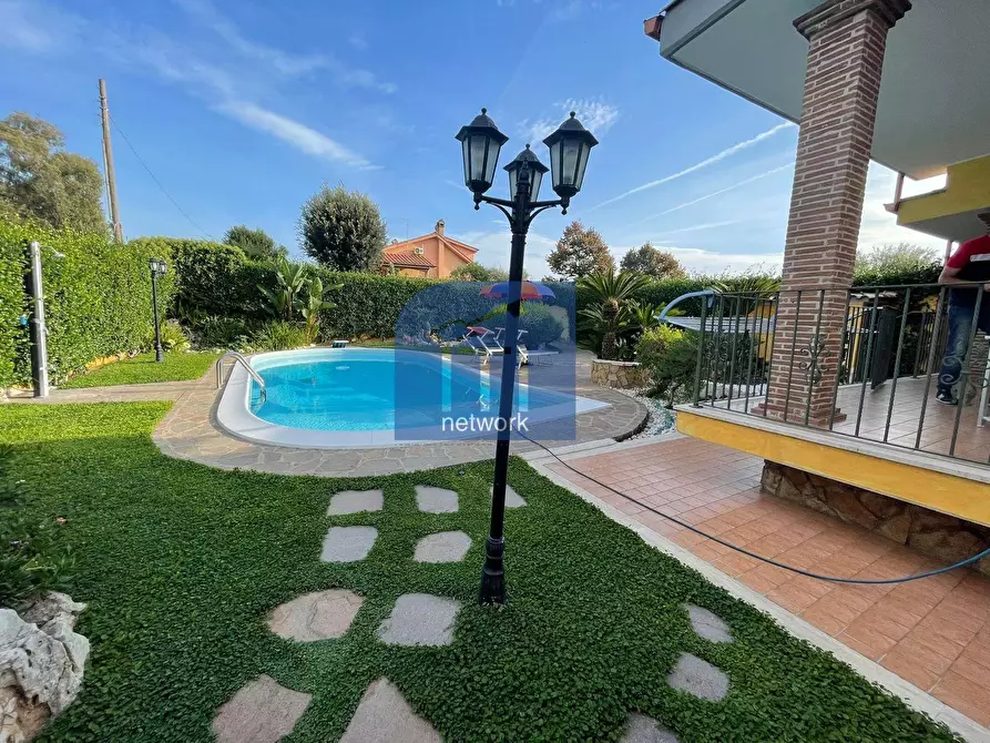 Immagine 7 di Casa semindipendente in vendita  in Via Lecce a Ardea