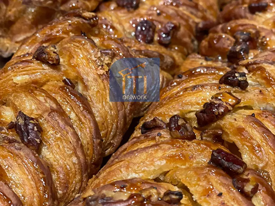 Immagine 3 di Bar / Ristorante in vendita  in Via Pratica di Mare a Ardea