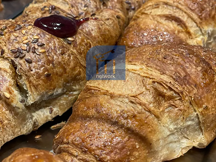 Immagine 4 di Bar / Ristorante in vendita  in Via Pratica di Mare a Ardea