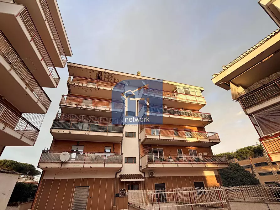 Immagine 3 di Appartamento in vendita  in via pisacane a Pomezia
